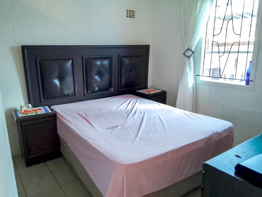 2 Bedroom Property for Sale in Pelican Park Western Cape